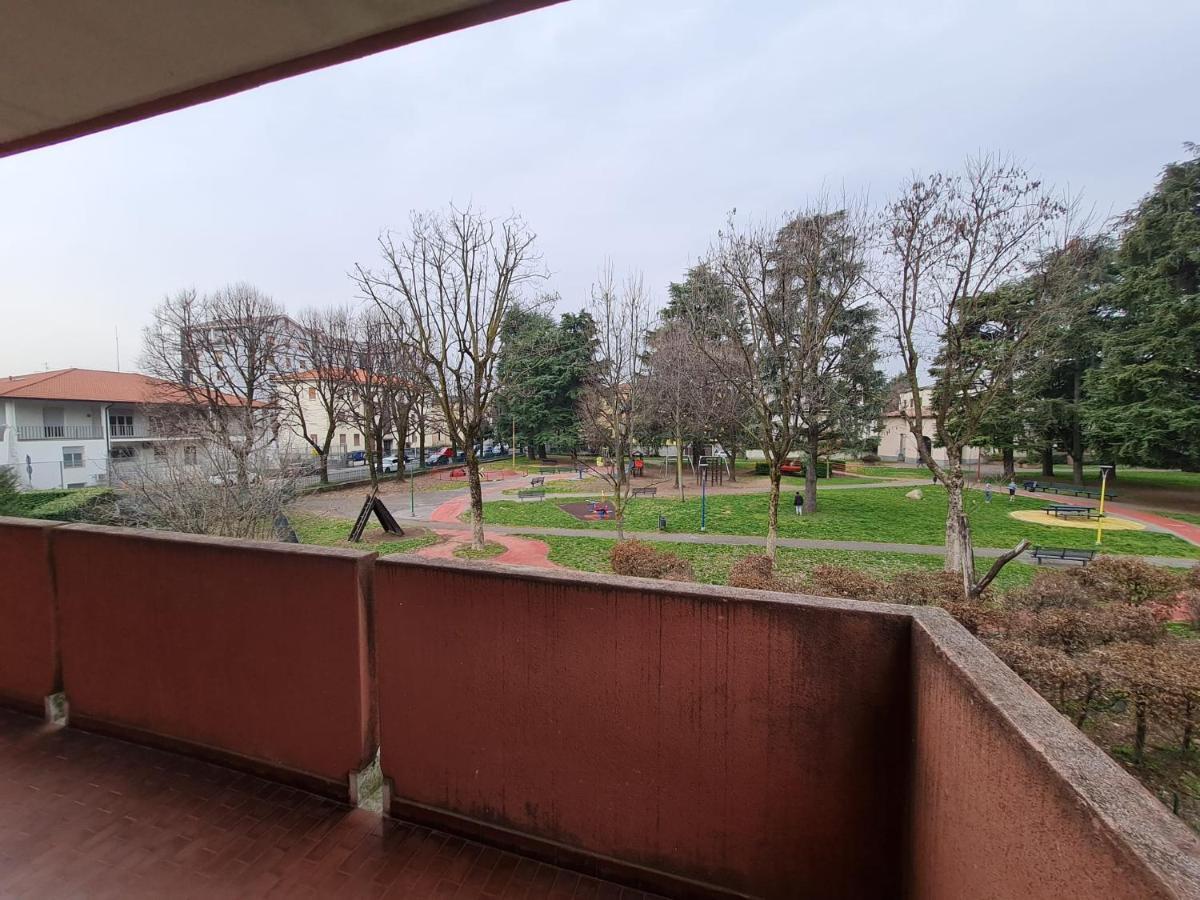 Appartamento La Finestra Sul Parco Dalmine Exteriör bild
