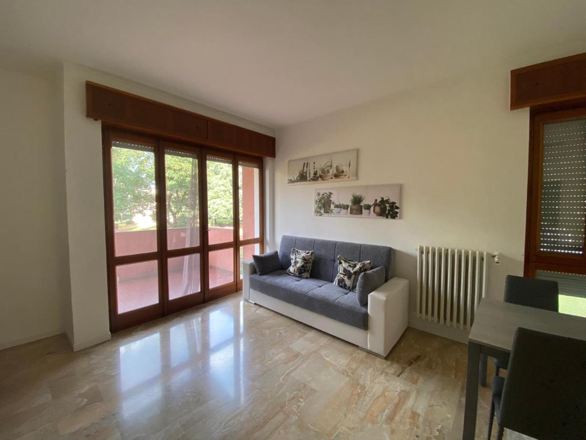 Appartamento La Finestra Sul Parco Dalmine Exteriör bild